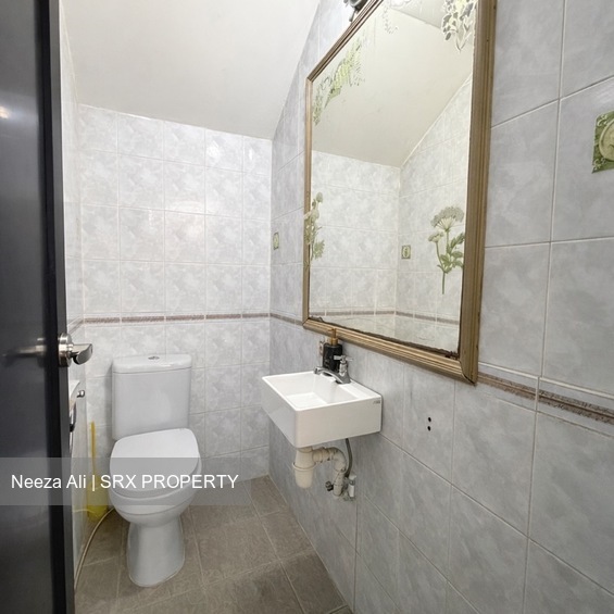 Loyang Villas (D17), Terrace #549216771